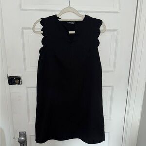 2 for $12 🎉 Shein XS Black Scalloped Dress